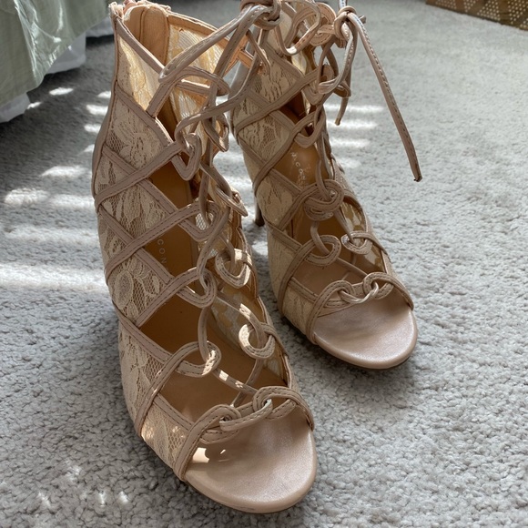 Nude Lace Tie-Up Heels - Picture 3 of 6